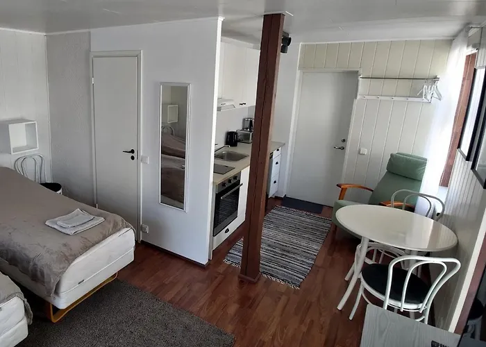 Apartment Cozy Close To The *